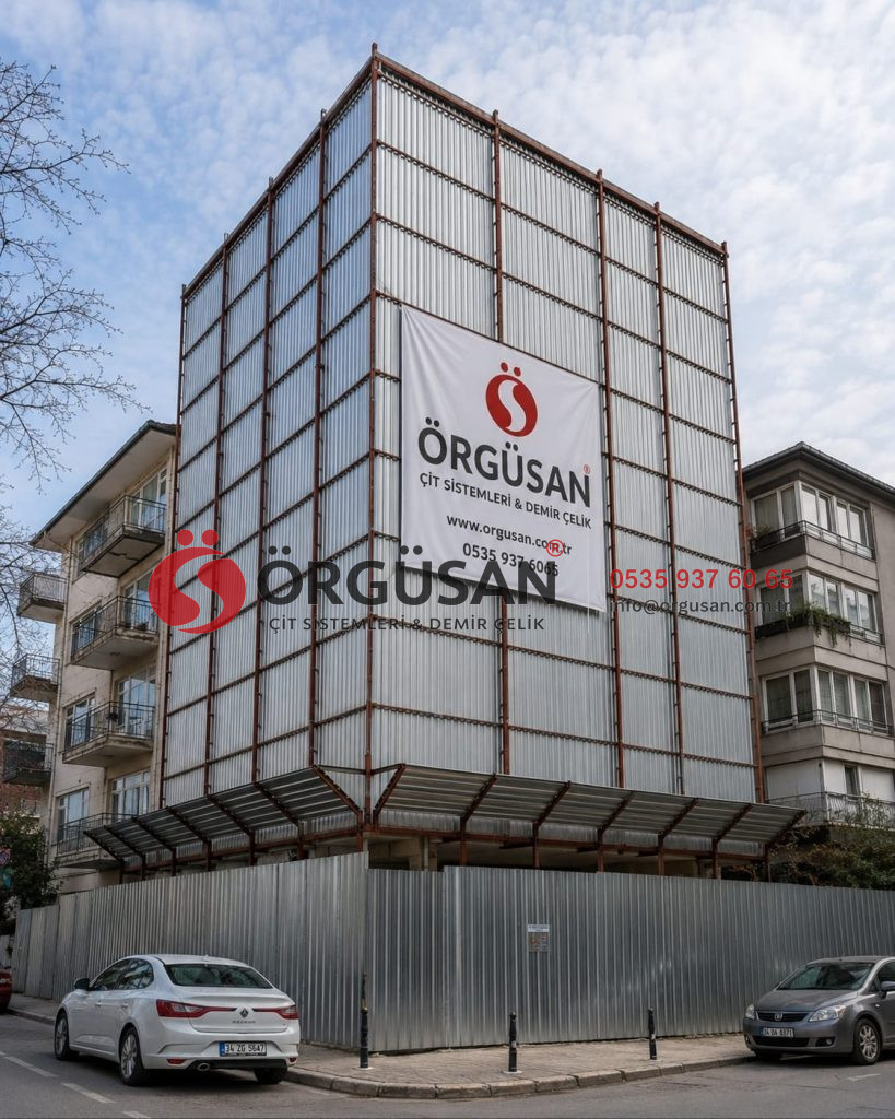 Yıkım Öncesi Bina Giydirme ve Trapez Sac Güvenlik Perdesi